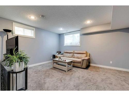 3105 A & B, 3107 A & B 38 Street Sw, Calgary, AB - Indoor