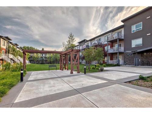 4314-5305 32 Avenue Sw, Calgary, AB - Outdoor With Facade