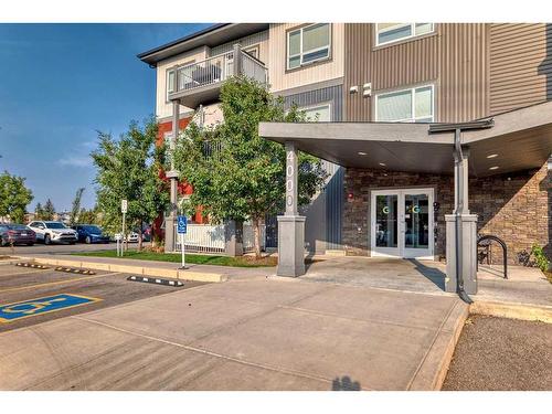 4314-5305 32 Avenue Sw, Calgary, AB - Outdoor