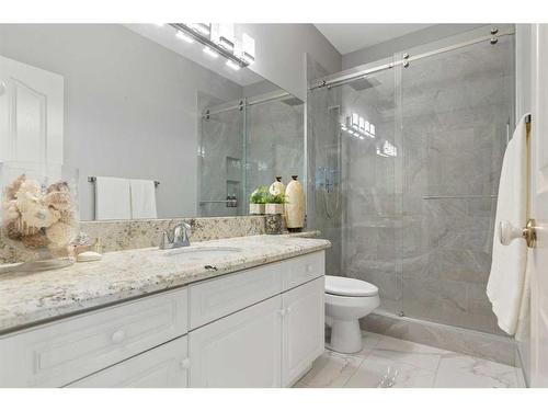 38 Edgevalley Manor Nw, Calgary, AB - Indoor Photo Showing Bathroom