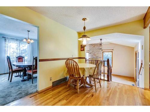 23 Bow Village Crescent Nw, Calgary, AB - Indoor Photo Showing Dining Room