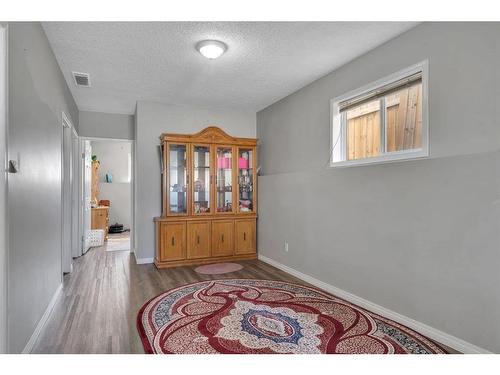 239 Taravista Drive Ne, Calgary, AB - Indoor Photo Showing Other Room