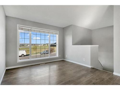 239 Taravista Drive Ne, Calgary, AB - Indoor Photo Showing Other Room