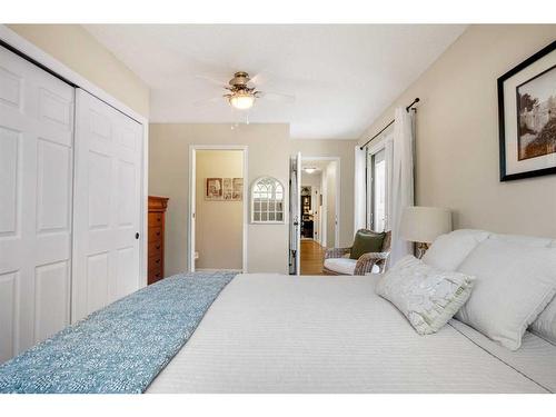 348 Weddenburn Road Se, Calgary, AB - Indoor Photo Showing Bedroom