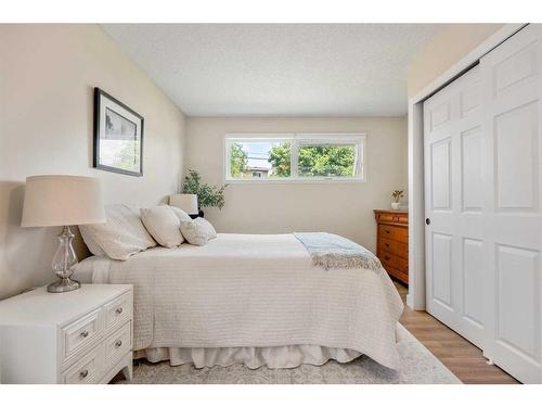 348 Weddenburn Road Se, Calgary, AB - Indoor Photo Showing Bedroom