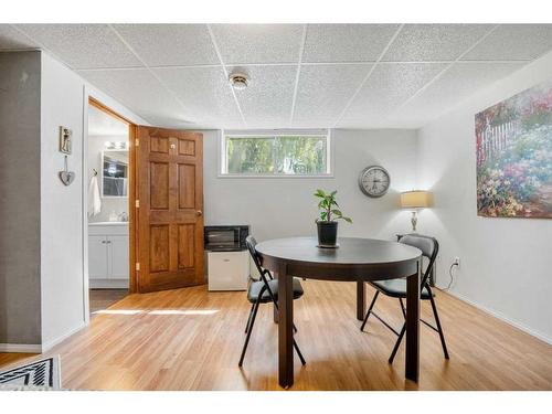 348 Weddenburn Road Se, Calgary, AB - Indoor Photo Showing Dining Room