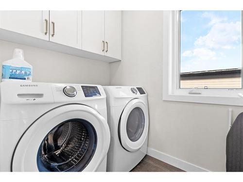 6 Coutts Close, Olds, AB - Indoor Photo Showing Laundry Room