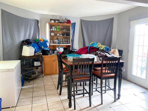 112 Sierra Place, Olds, AB - Indoor Photo Showing Dining Room