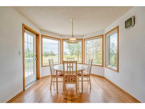 16 Hamptons Heath Nw, Calgary, AB - Indoor Photo Showing Dining Room