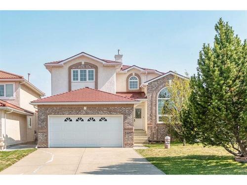 16 Hamptons Heath Nw, Calgary, AB - Outdoor With Facade