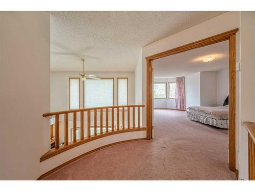 16 Hamptons Heath Nw, Calgary, AB - Indoor Photo Showing Other Room