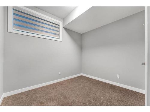 105 Midtown Close Sw, Airdrie, AB - Indoor Photo Showing Other Room