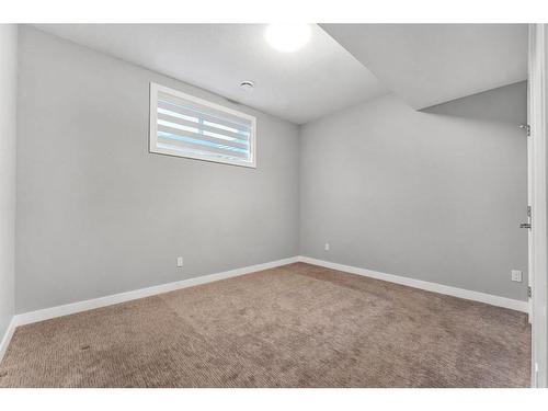 105 Midtown Close Sw, Airdrie, AB - Indoor Photo Showing Other Room