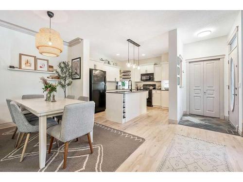 3-440 11 Avenue Ne, Calgary, AB - Indoor Photo Showing Dining Room