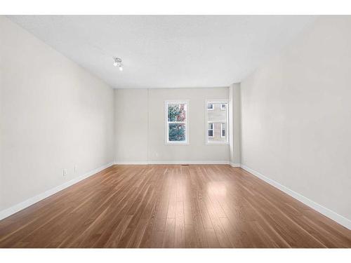 355 Silverado Common Sw, Calgary, AB - Indoor Photo Showing Other Room