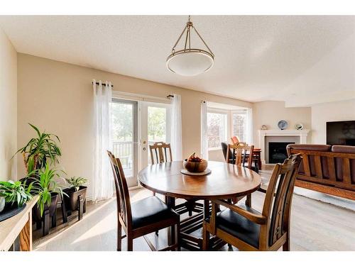 160 Valley Ridge Heights Nw, Calgary, AB - Indoor Photo Showing Dining Room