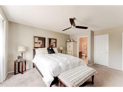 160 Valley Ridge Heights Nw, Calgary, AB - Indoor Photo Showing Bedroom