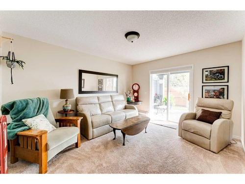 160 Valley Ridge Heights Nw, Calgary, AB - Indoor Photo Showing Living Room