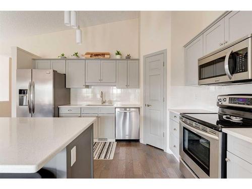 160 Valley Ridge Heights Nw, Calgary, AB - Indoor Photo Showing Kitchen With Upgraded Kitchen