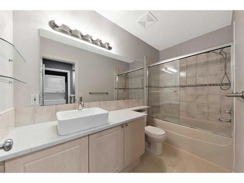 217-527 15 Avenue Sw, Calgary, AB - Indoor Photo Showing Bathroom