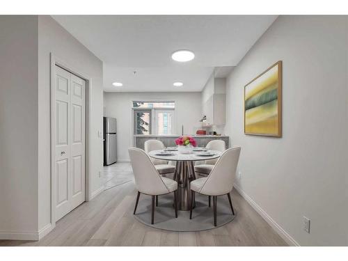 217-527 15 Avenue Sw, Calgary, AB - Indoor Photo Showing Dining Room