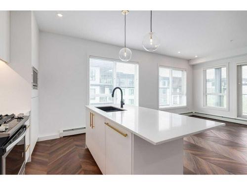 316-4275 Norford Avenue Nw, Calgary, AB - Indoor Photo Showing Kitchen With Upgraded Kitchen