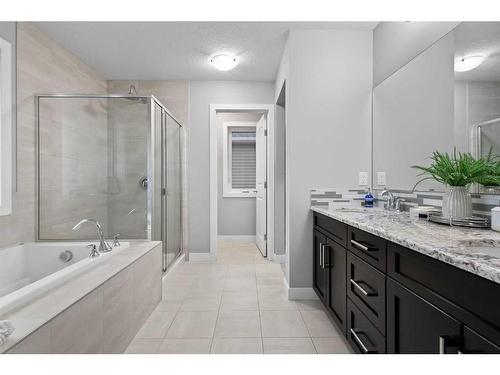 566 Silverado Boulevard Sw, Calgary, AB - Indoor Photo Showing Bathroom