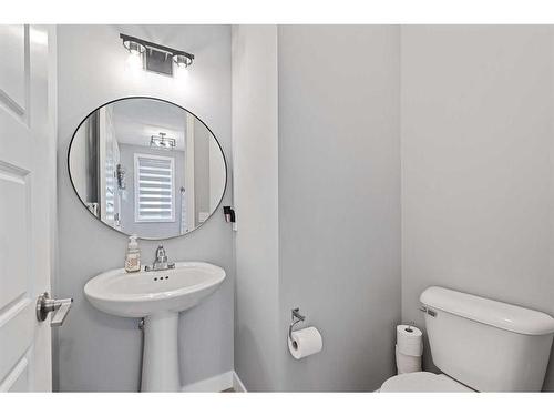 42 Waterford Road, Chestermere, AB - Indoor Photo Showing Bathroom