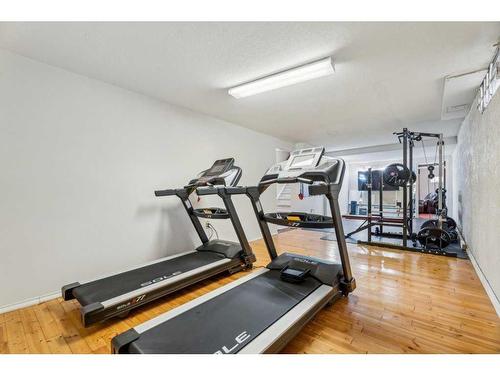 336 Valencia Place Nw, Calgary, AB - Indoor Photo Showing Gym Room