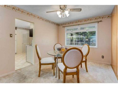 16 Capri Avenue Nw, Calgary, AB - Indoor Photo Showing Dining Room