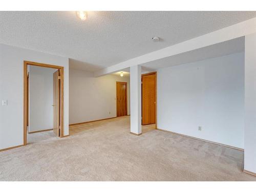 104 Norquay Heights Nw, Calgary, AB - Indoor Photo Showing Other Room