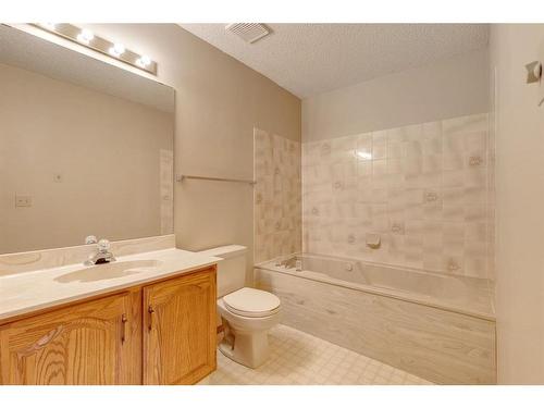 104 Norquay Heights Nw, Calgary, AB - Indoor Photo Showing Bathroom