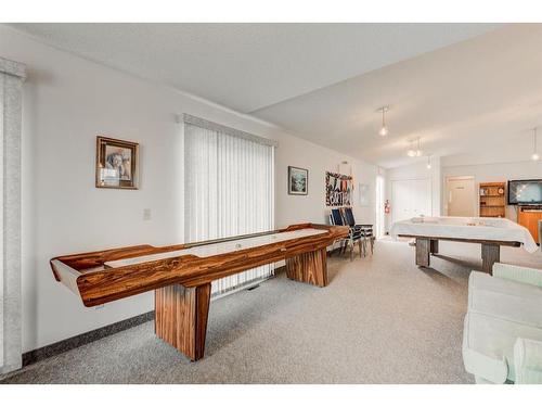 104 Norquay Heights Nw, Calgary, AB - Indoor Photo Showing Other Room