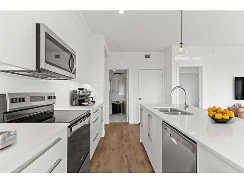 3609-60 Skyview Ranch Road Ne, Calgary, AB - Indoor Photo Showing Kitchen With Stainless Steel Kitchen With Double Sink With Upgraded Kitchen