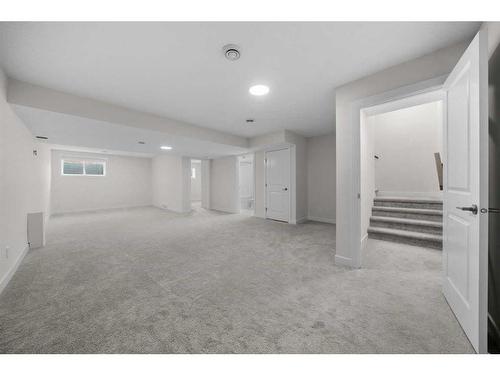 48 Cranbrook Manor Se, Calgary, AB - Indoor