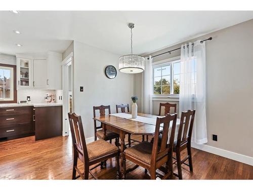 1023 Lake Bonavista Drive Se, Calgary, AB - Indoor Photo Showing Dining Room