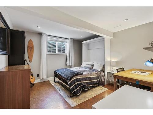 1023 Lake Bonavista Drive Se, Calgary, AB - Indoor Photo Showing Bedroom