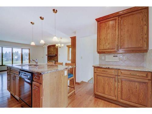 223 Silvercreek Drive Nw, Calgary, AB - Indoor Photo Showing Kitchen