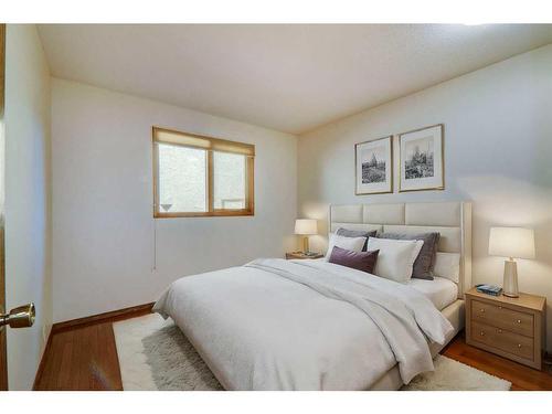 223 Silvercreek Drive Nw, Calgary, AB - Indoor Photo Showing Bedroom