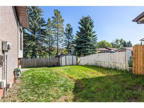 456 Whitehill Place Ne, Calgary, AB - Outdoor With Backyard