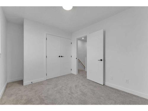 87-2511 38 Street Ne, Calgary, AB - Indoor Photo Showing Other Room