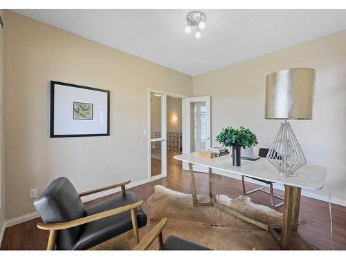 4613 Hamptons Way Nw, Calgary, AB - Indoor Photo Showing Dining Room