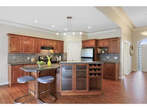 4613 Hamptons Way Nw, Calgary, AB - Indoor Photo Showing Kitchen