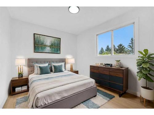 11-2519 38 Street Ne, Calgary, AB - Indoor Photo Showing Bedroom