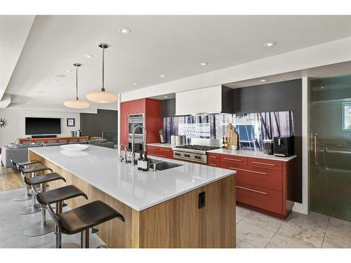 2124 9 Avenue Nw, Calgary, AB - Indoor Photo Showing Kitchen With Double Sink With Upgraded Kitchen