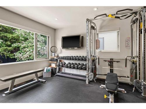 2124 9 Avenue Nw, Calgary, AB - Indoor Photo Showing Gym Room