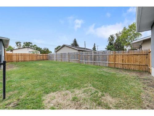 604 Fortalice Crescent Se, Calgary, AB - Outdoor With Backyard