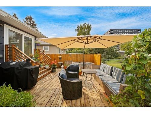 1725 28 Street Sw, Calgary, AB - Outdoor With Deck Patio Veranda