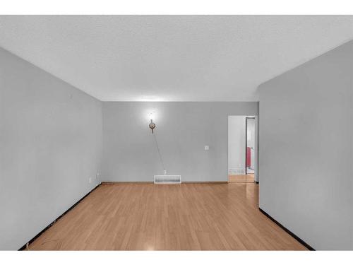 215 Rundlecairn Road Ne, Calgary, AB - Indoor Photo Showing Other Room