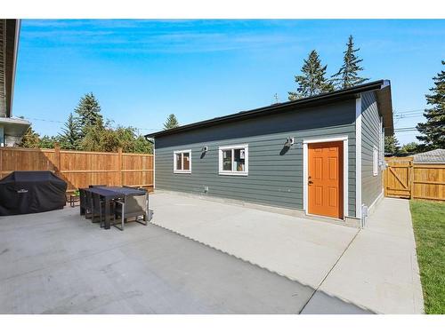 24 Westover Drive Sw, Calgary, AB - Outdoor With Exterior